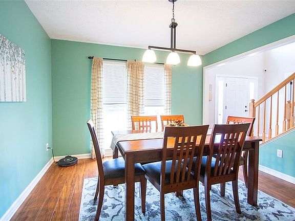 5th image of 5953 Churchill Way
