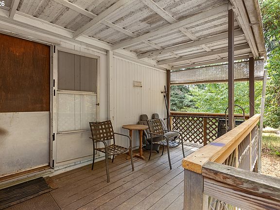 4th image of 601 Westlog St