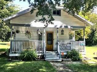 208 E Oak St, Carbondale, IL 62901