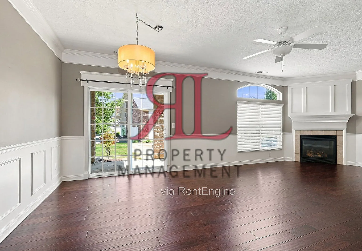 2 bed, 2.0 bath, 1482 sqft, $1,799 — Photo 3