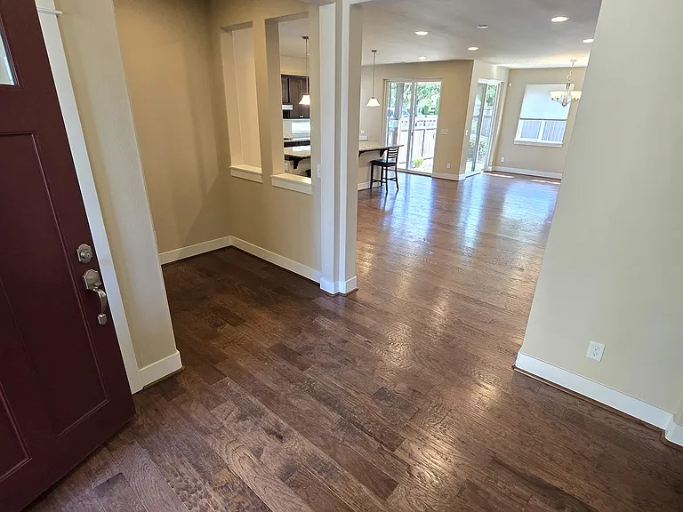 9006 Buttercup St SE — Photo 4