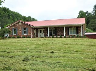 637 Ky 1208, Sandy Hook, KY 41171