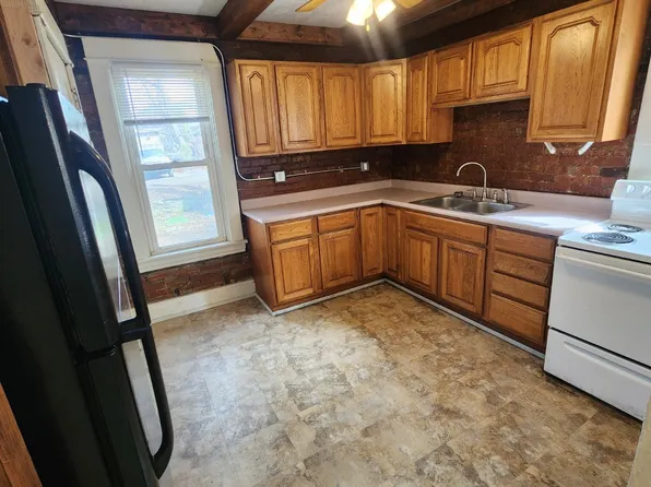 427 1st St #2, Butler, PA 16001