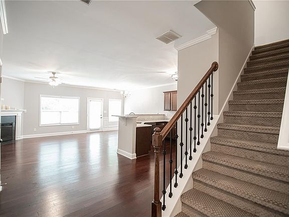 3rd image of 2602 Pepper Ct