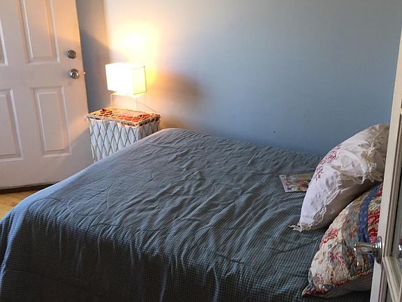 3rd image of 3854 N Southport Ave #2J