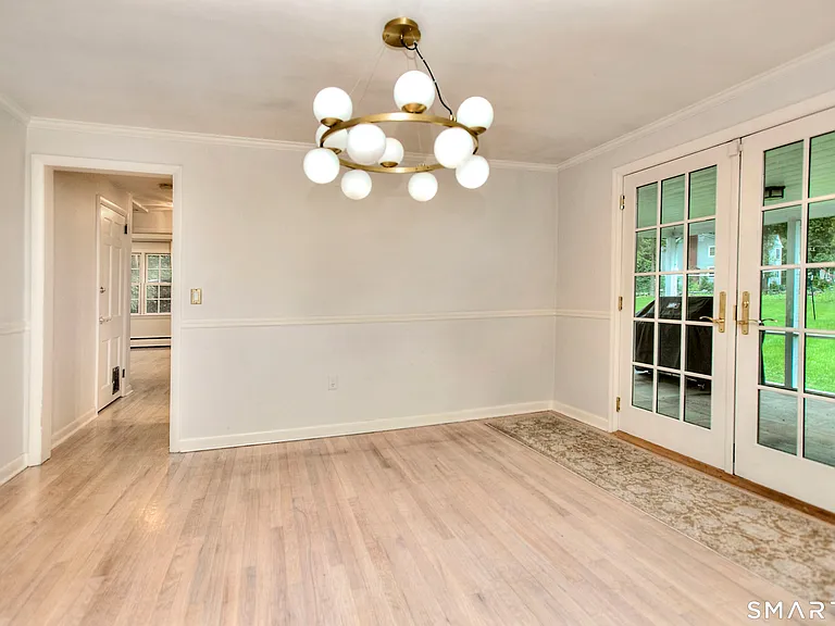 10 Woodcock Ln — Photo 9