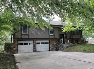 810 Harris St, Frontenac, KS 66763