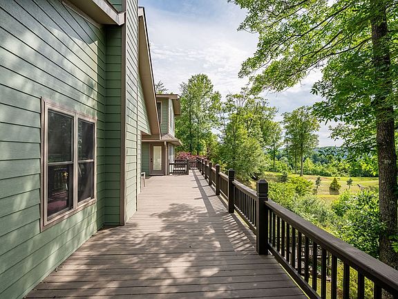 39th image of 4550 Southgate Rd