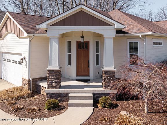 4th image of 16950 Black Walnut Ln