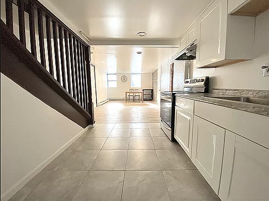 2nd image of 289 Herkimer St Floor 1