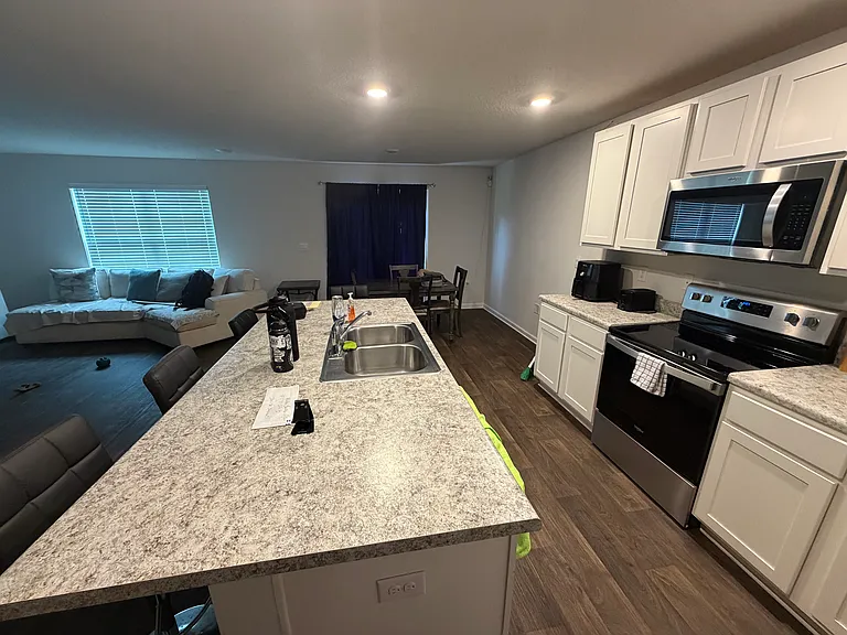7623 Steeplechase Blvd — Photo 7