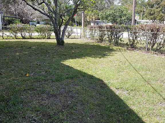 4th image of 200 Camellia Dr