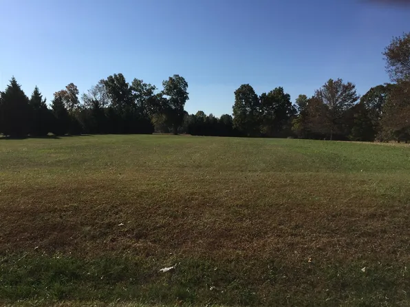 698 Dearman St, Smithville, TN 37166