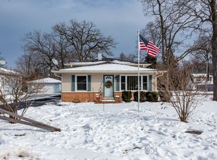 745 Geddes Ave, Winthrop Harbor, IL