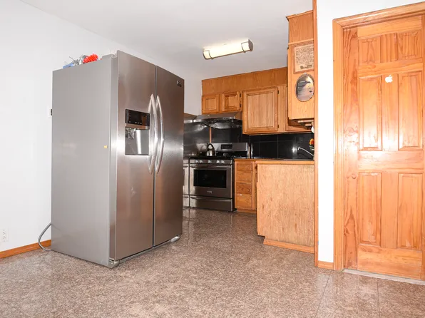 2064 Coleman Street image 6 of 22