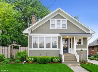 734 Euclid Ave, Glen Ellyn, IL 60137