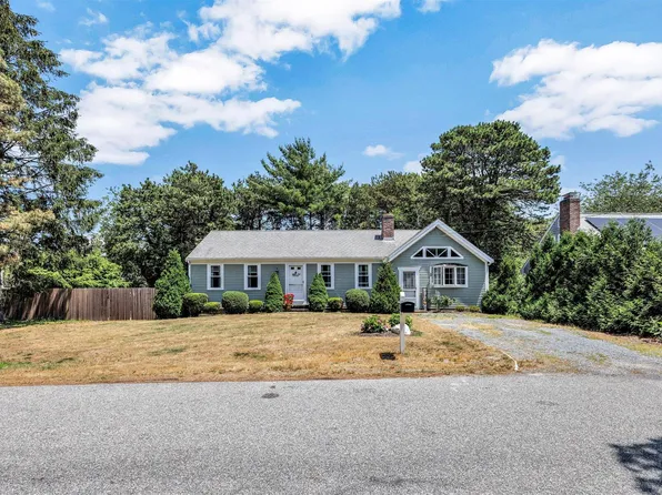 114 Witchwood Road, South Yarmouth, MA 02664