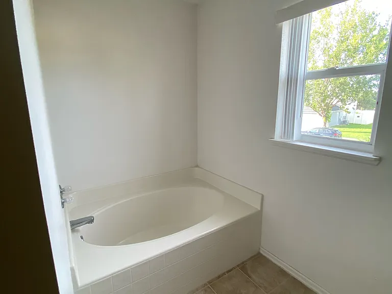 3939 Stonefield Dr — Photo 15