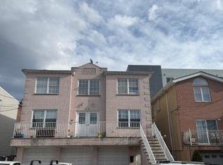 6716 Bergenwood Ave, North Bergen, NJ 07047