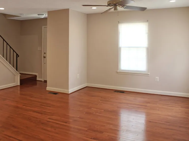3032 Churchill Ct — Photo 3