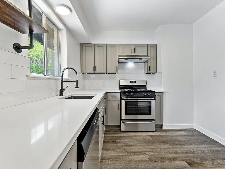 1706 Elmhurst Dr #A — Photo 10
