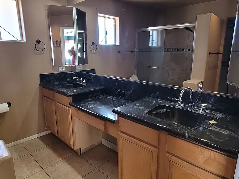 1653 E Gary St — Photo 20