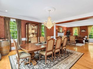 13316 Ivakota Farm Rd, Clifton, VA 20124