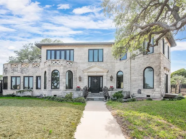 2717 Ocean Dr, Corpus Christi, TX 78404