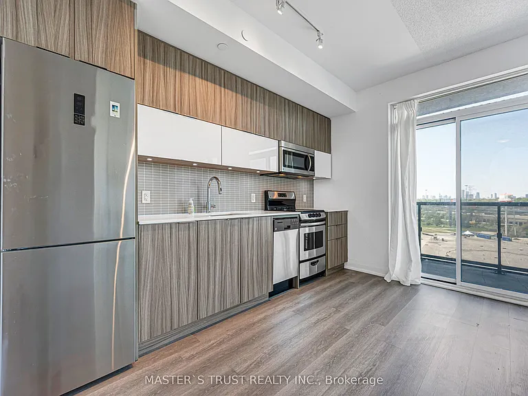 56 Annie Craig Dr #1109 — Photo 2