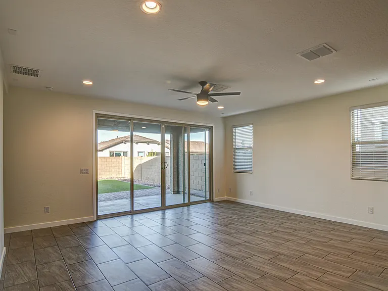9338 W Heatherbrae Dr — Photo 29