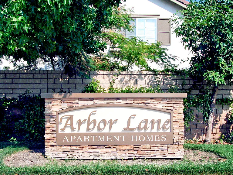 Arbor Lane Apartments — Photo 22