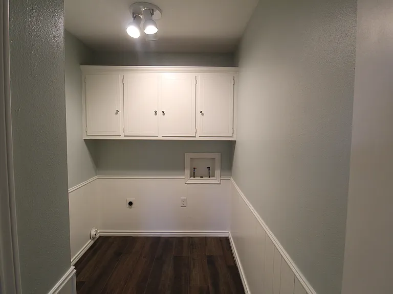 10146 Coveridge Dr — Photo 10