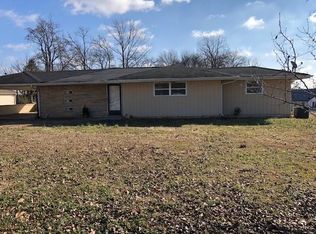 805 Cowan Ave, Shelbyville, TN 37160