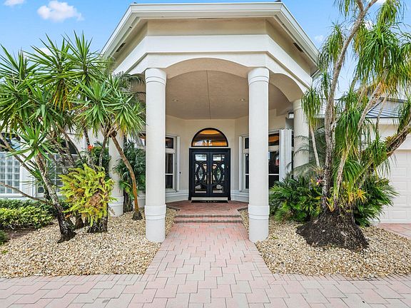 4th image of 6799 Newport Lake Circle