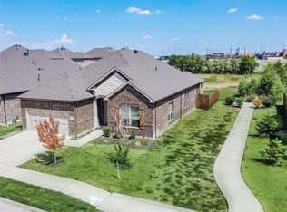 8324 Pine Meadows Dr, Fort Worth, TX 76244