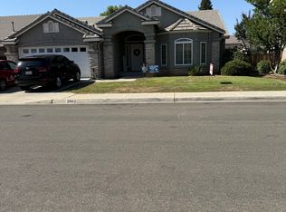2882 E Solar Ave, Fresno, CA 93720