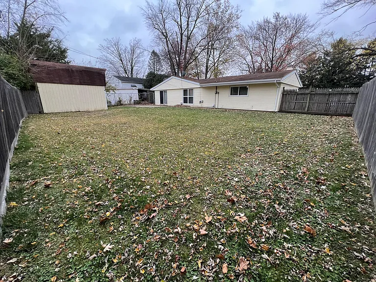 2418 Sheridan Dr — Photo 13