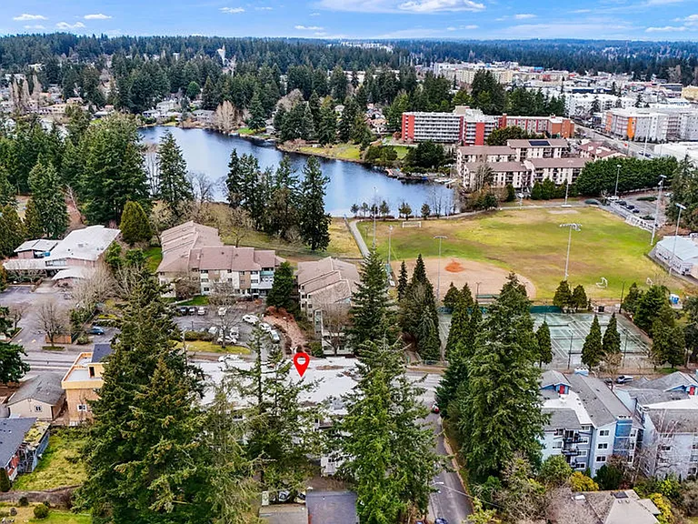 Arbor Heights | New Fully Renovated Apartments | Move in Specials! — Photo 3