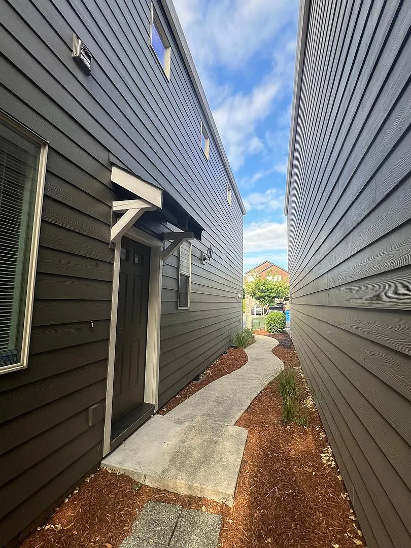 Recently Renovated! Spacious 3 Bedroom Home with Fenced Yard, Patio, and 2-Car Garage With Move I... — Photo 2