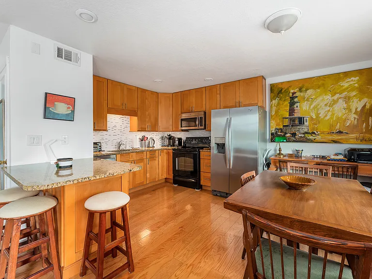 204 Pompano Dr SE #A — Photo 13
