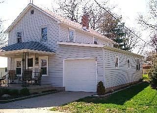 2nd image of 107 S Scott St
