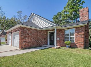 1315 Lark Ln, Hanahan, SC 29410