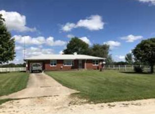 694 NE 601st Rd, Calhoun, MO 65323