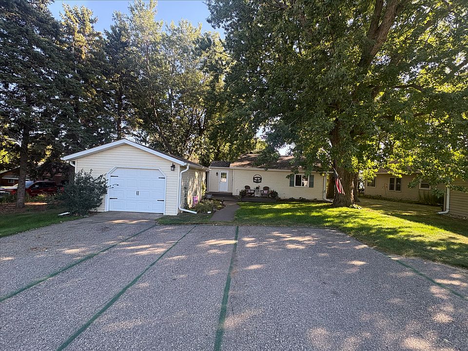 1st image of 12103 Pelican Heights Rd