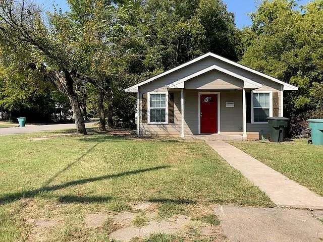 3 bed, 1008 sqft, $1,295 — Photo 2
