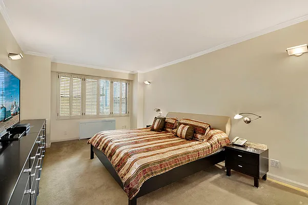 Sold by Corcoran | media 5