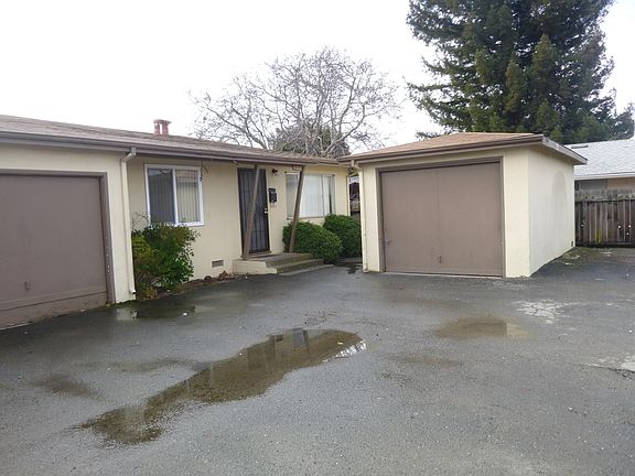 2nd image of 24057 Park St