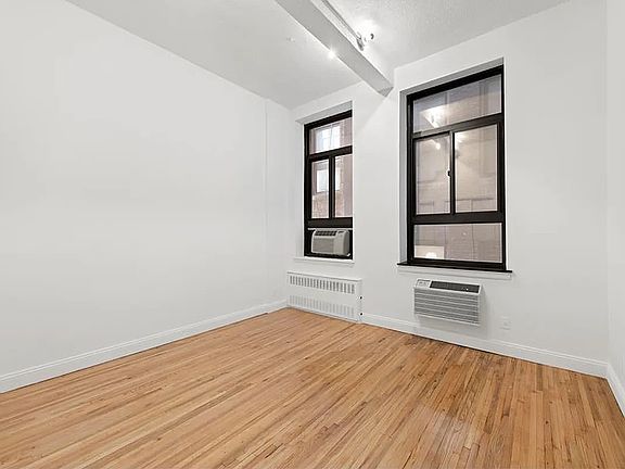3rd image of 239 Park Ave S APT 9d