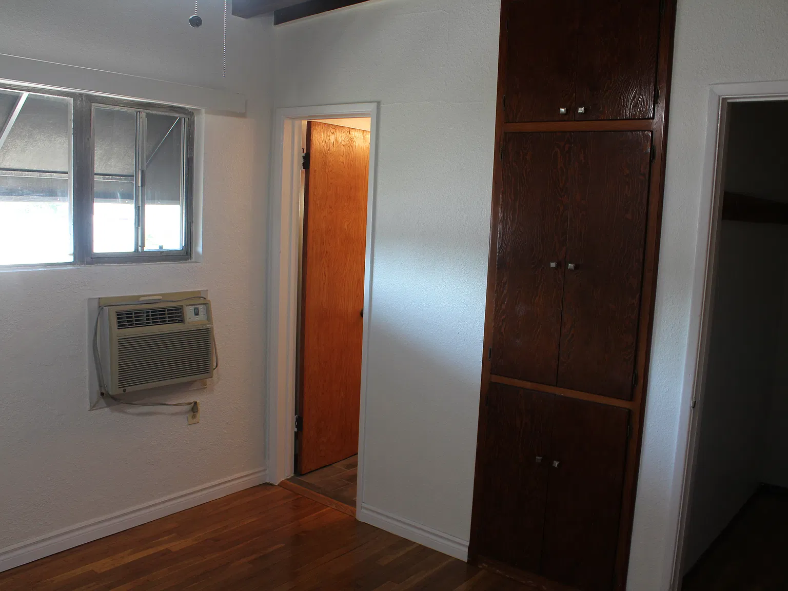 1 bed, 660 sqft, $1,700 — Photo 4