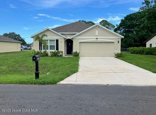 404 Freeman Rd NW, Palm Bay, FL 32907